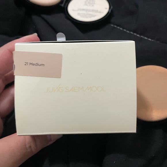 JUNG SAEM MOOL - Longwear Cushion Set at YesStyle! - Picture 4 of 4